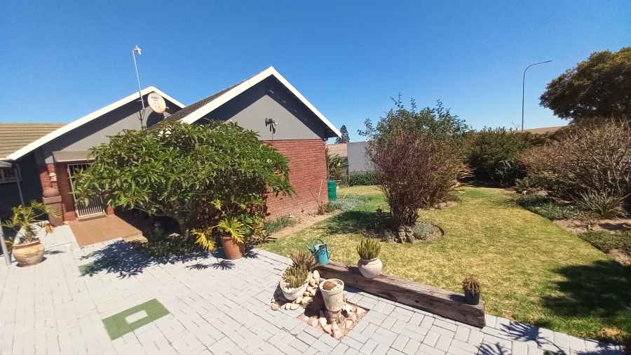 3 Bedroom Property for Sale in Vredenburg Western Cape